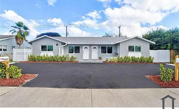 2550 N Dixie Hwy — Photo 12