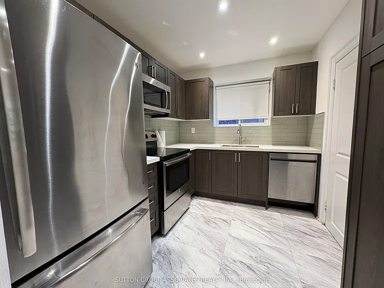 101 Burnside Dr #MAIN — Photo 9