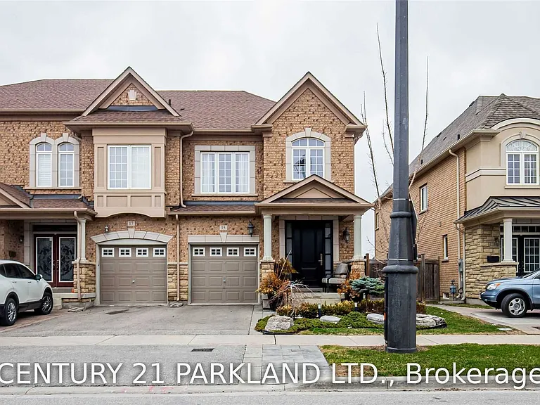 15 Sedgewick Pl — Photo 1