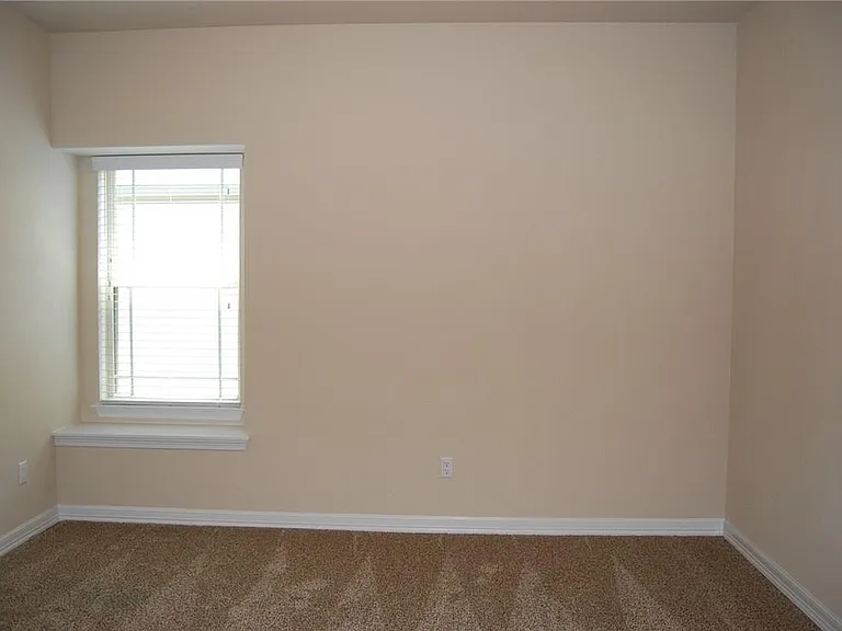 2501 Meyer Cv #B — Photo 15