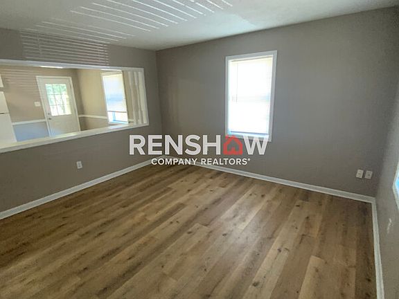 2nd image of 1539 Defoe Rd