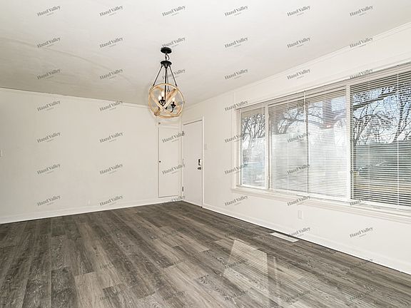 4th image of 841 Lebon Dr