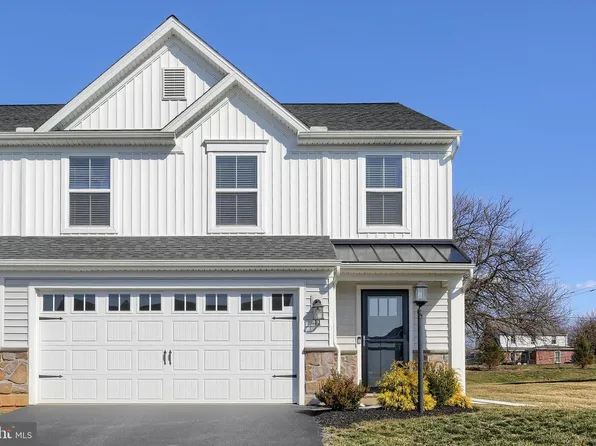 11 Shillington Ln, Carlisle, PA 17013