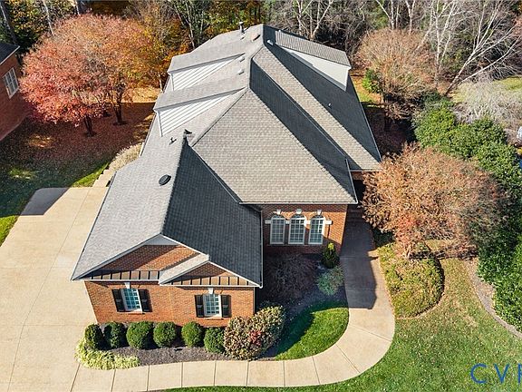 3rd image of 563 Hill Grove Rd