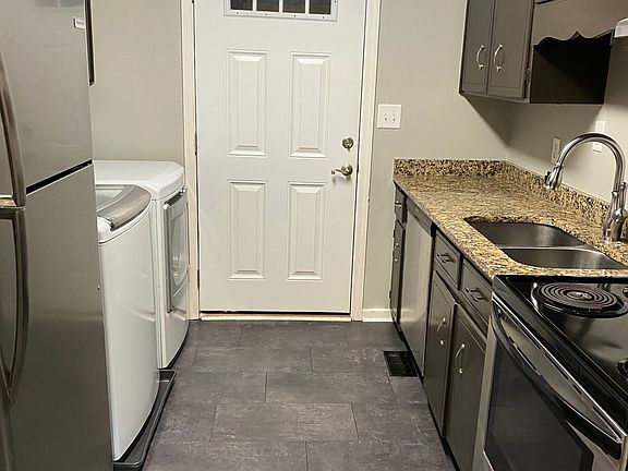3rd image of 167 Windy Hill Ct #167