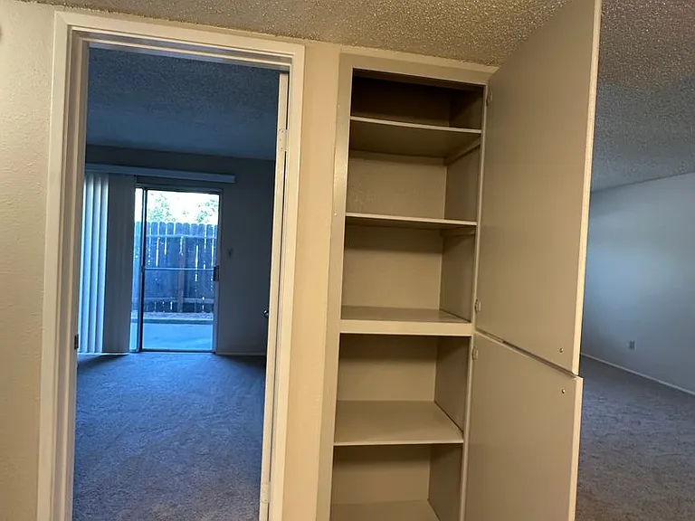 Northridge Terrace Apartments at 4900-4948 Stamas Lane, Fair Oaks California — Photo 58