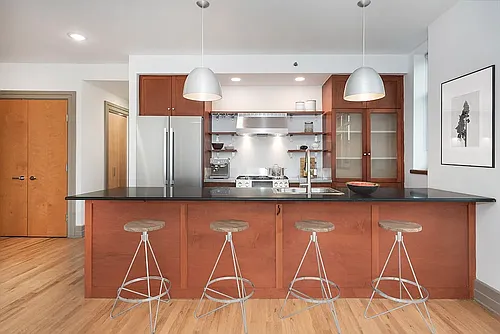 65 Washington St #4A Photo 1