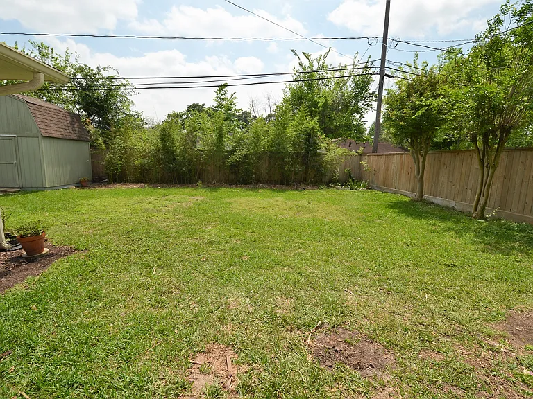 4009 Nenana Dr — Photo 31
