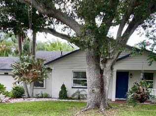 915 Harbor Hill Dr, Safety Harbor, FL 34695