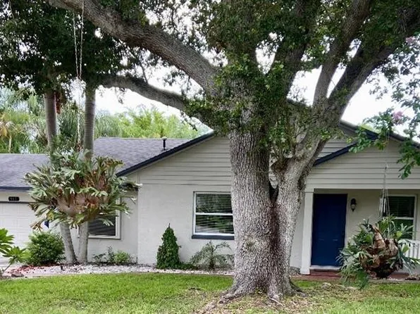 915 Harbor Hill Dr, Safety Harbor, FL 34695