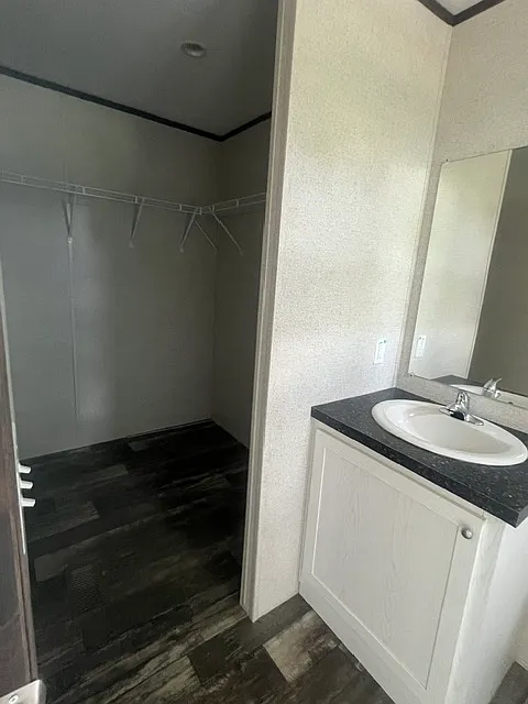 3 bed, 1140 sqft, $1,049 — Photo 3