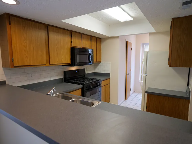 Mason Row Townhomes — Photo 37