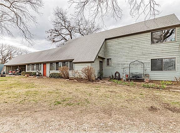 2nd image of 2790 Overton Ct
