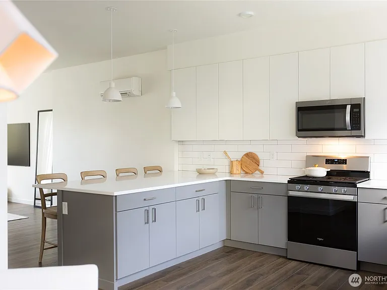 32731 Madrona Ave SE — Photo 1