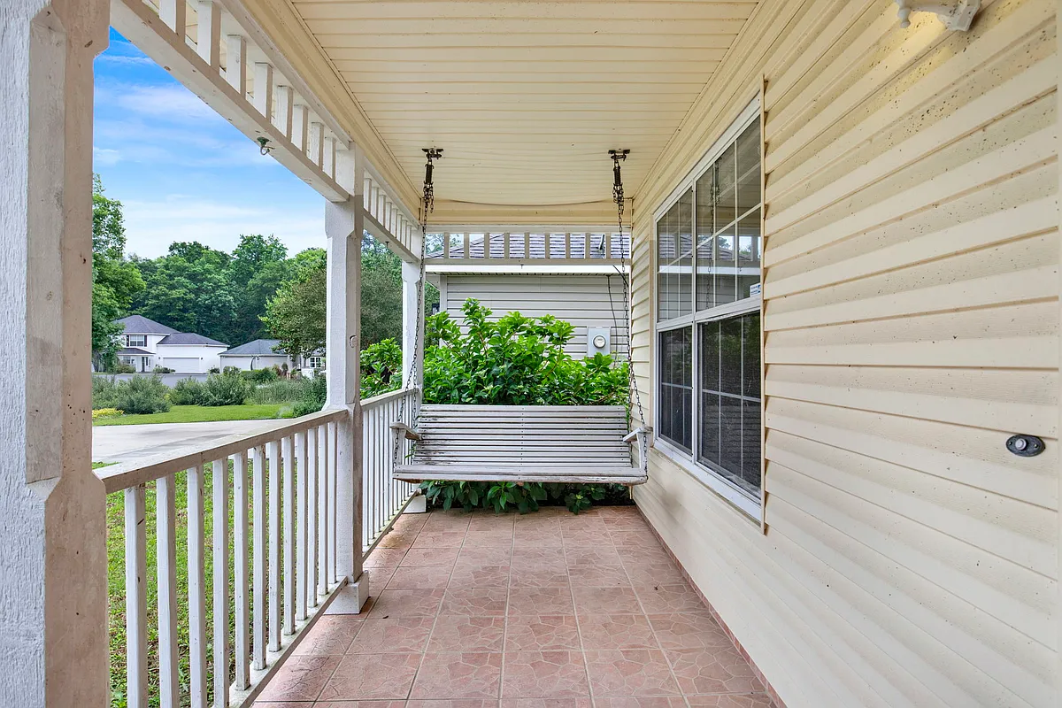Building Photo - 128 Saint Ives Dr