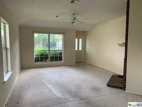 5th image of 2304 Garrett Dr