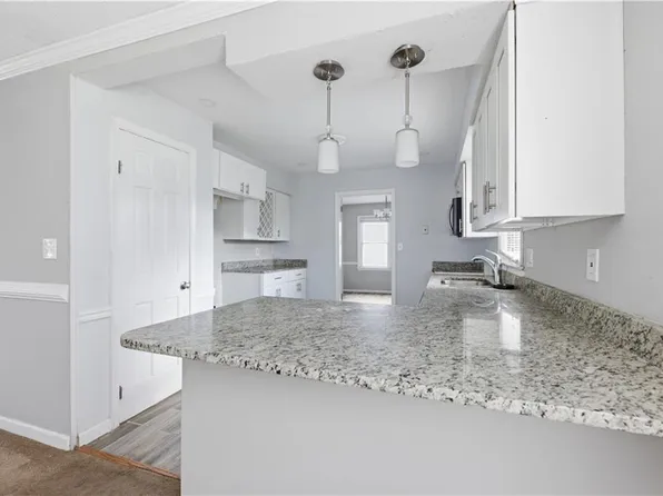1637 Guthrie St, Virginia Beach, VA 23464