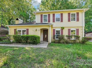 6807 Woodfield Dr, Charlotte, NC 28215