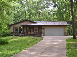 W1361 Woods Dr, Helenville, WI 53137