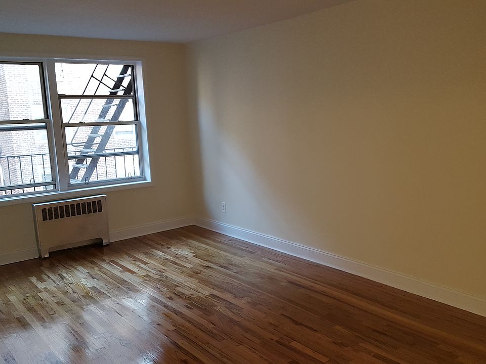 1st image of 3324 77th St #E2