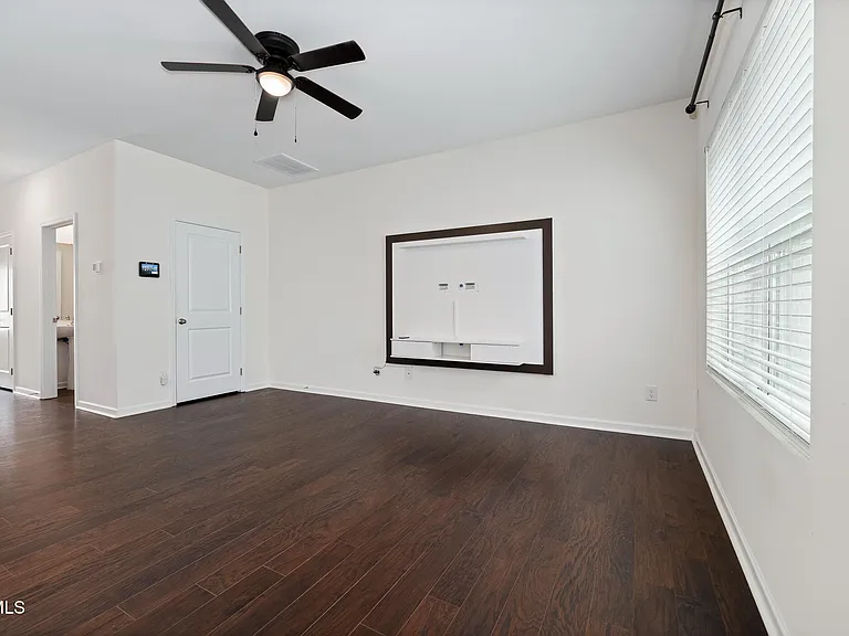 1006 Saylors Pl — Photo 7
