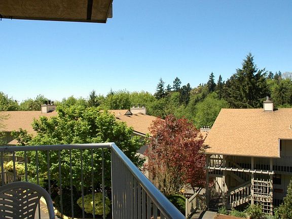 2nd image of 1224 SW 132nd Ln APT 611