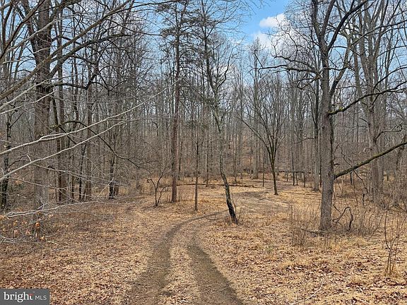 3rd image of 7017A Union Mill Rd