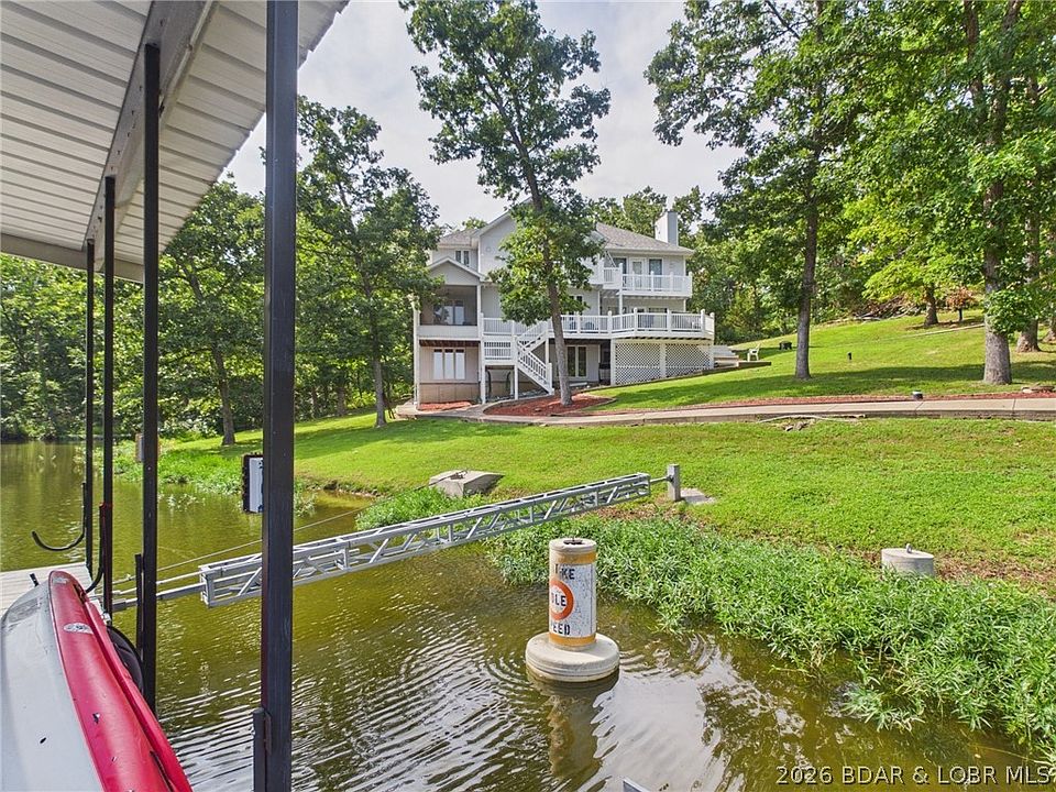 1st image of 26 Blue Heron Ct