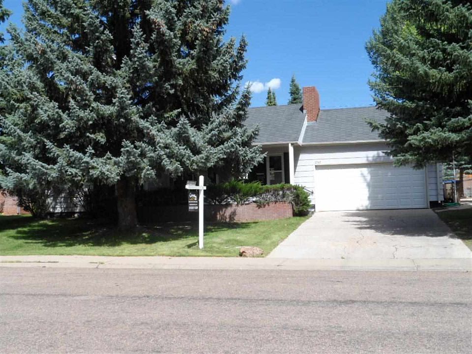 1st image of 2545 E Park Ave