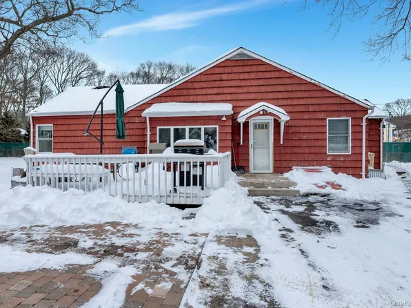 32 Stackyard Drive, Mastic Beach, NY 11951