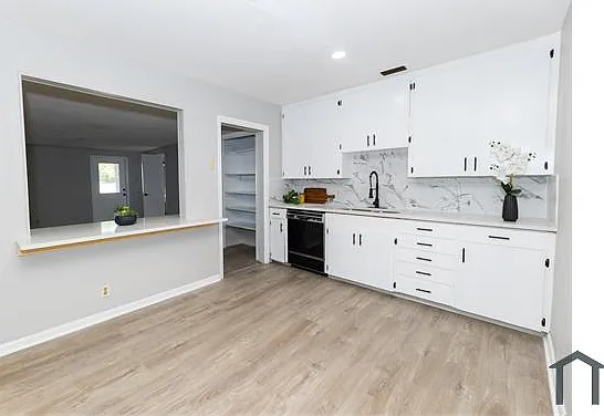 621 Collingswood Dr — Photo 10