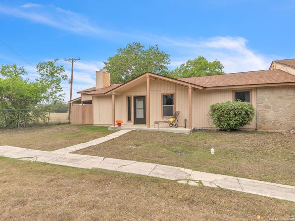 1051 Country Club #20, Seguin, TX 78155