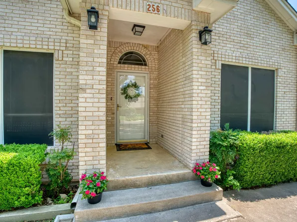 256 Carnoustie, Meadowlakes, TX 78654