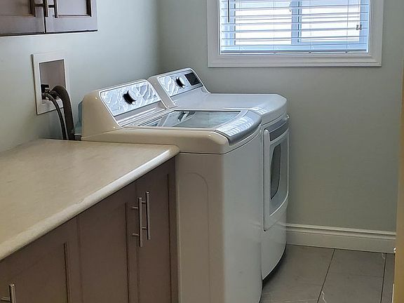 5th image of 20 Cypress Dr