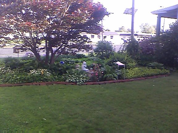 back of large w/thru garden.