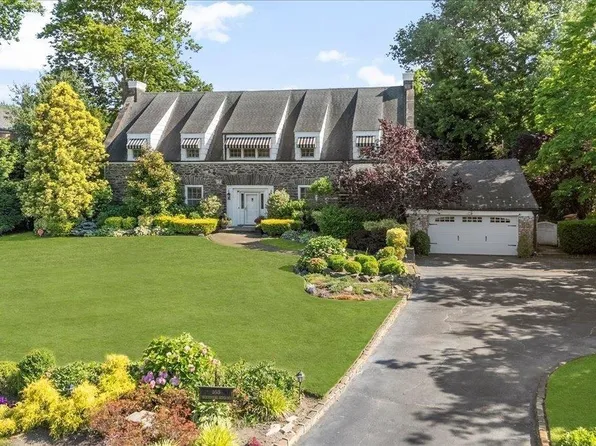 163 Woodmere Boulevard S, Woodmere, NY 11598