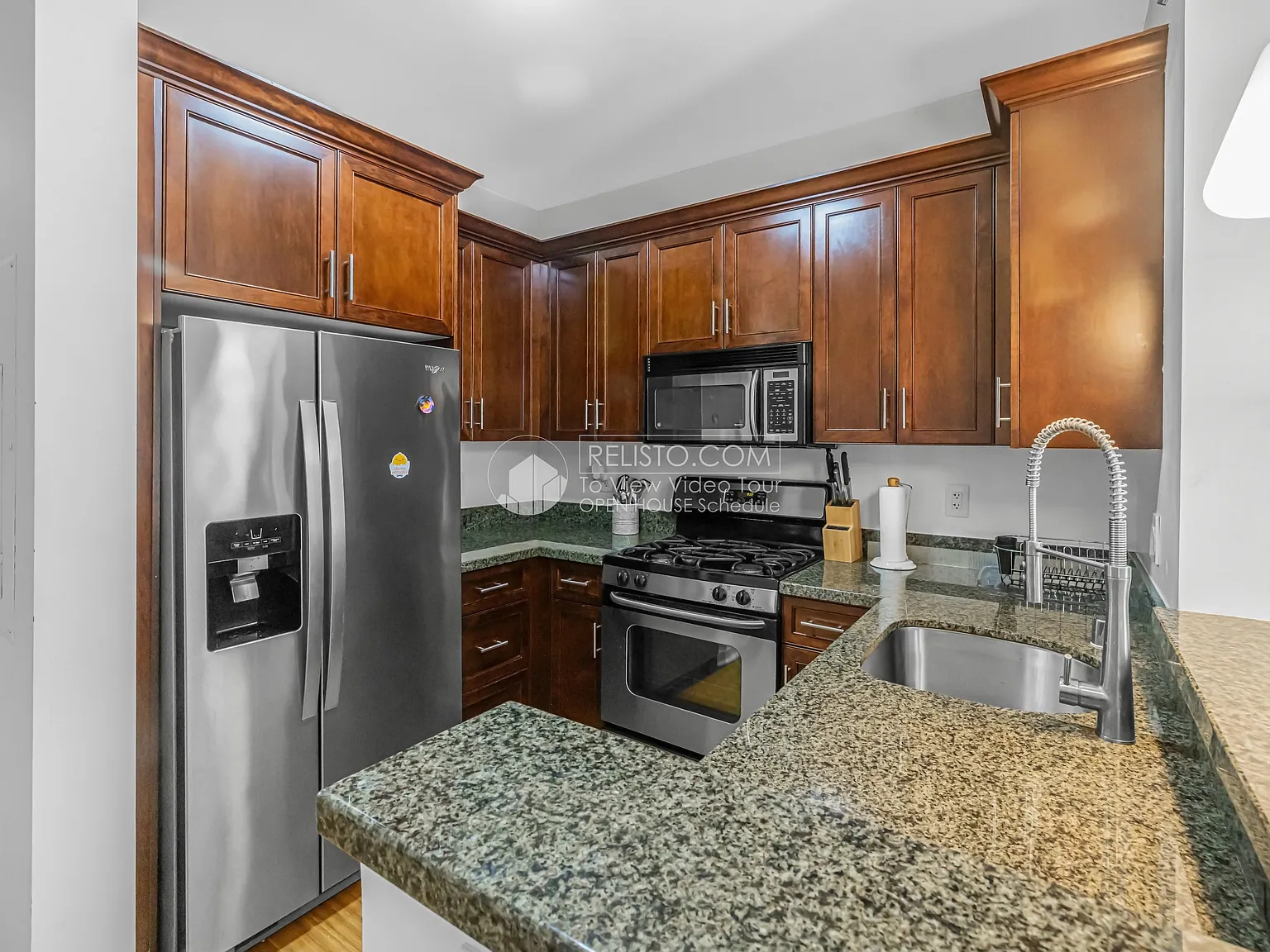 1 bed, 1.0 bath, 681 sqft, $4,400 — Photo 4