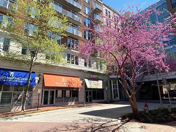 2nd image of 444 W Broad St Unit 301