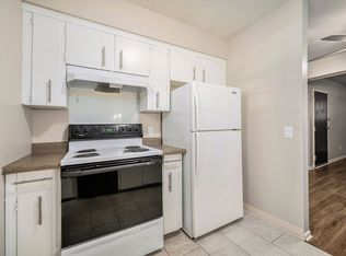 Crysler Plaza East, Independence, MO 64055