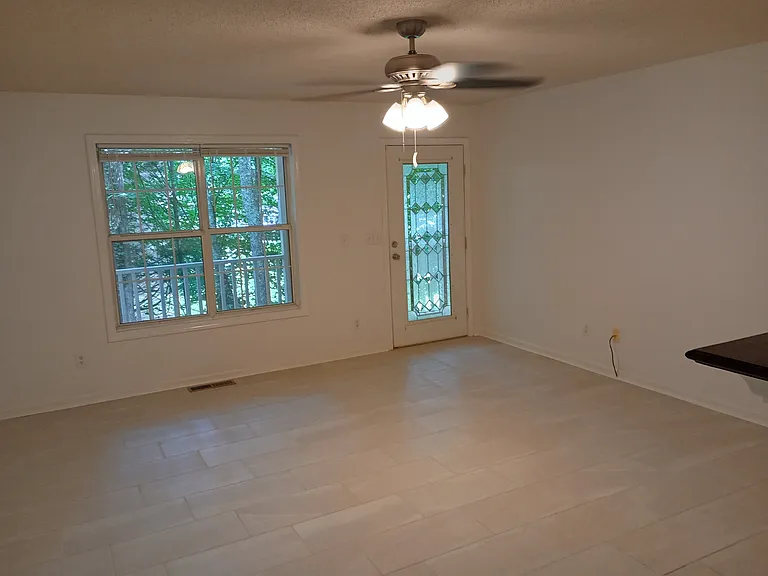 1840 Dobbs Creek Ct — Photo 4