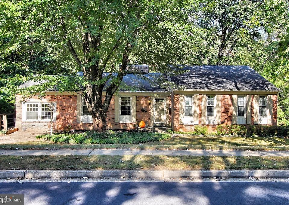 1st image of 4923 Althea Dr