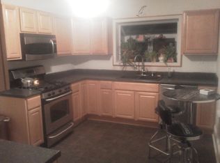 40 Main St, Helmetta, NJ 08828