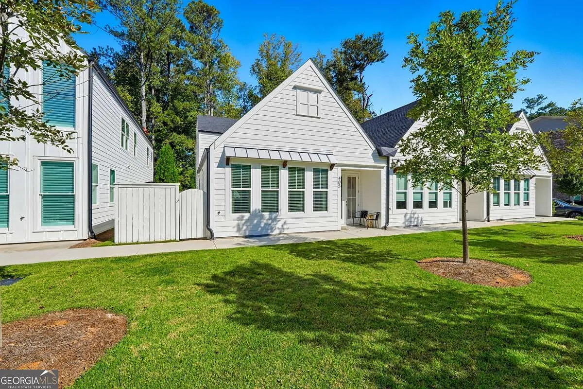 405 Burgundy Way photo 1