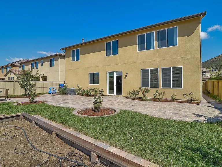 Black Granite Dr — Photo 27