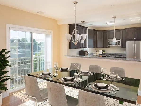 Riverfront At Cranford Station