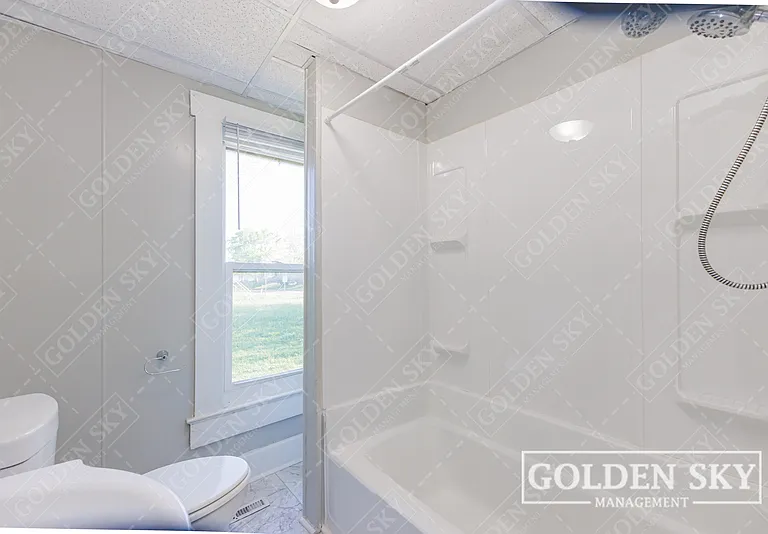 2207 S Walnut St #1 — Photo 6