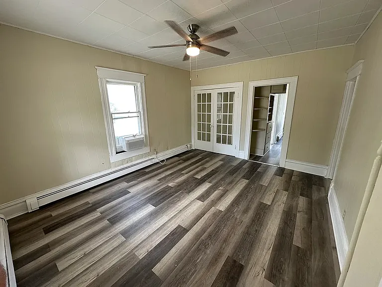 20 N Dodge St #1 — Photo 2