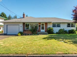 2005 NE Orchard Ave, McMinnville, OR