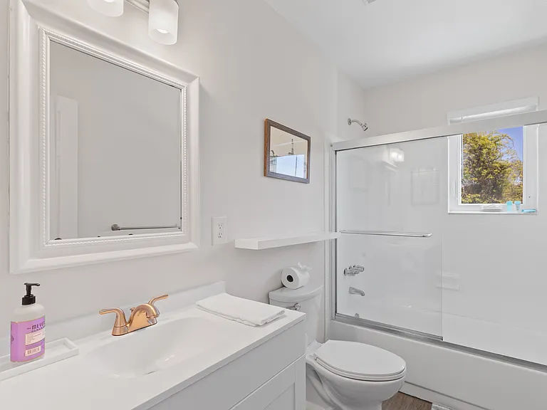 49 S Fairview Ave — Photo 6