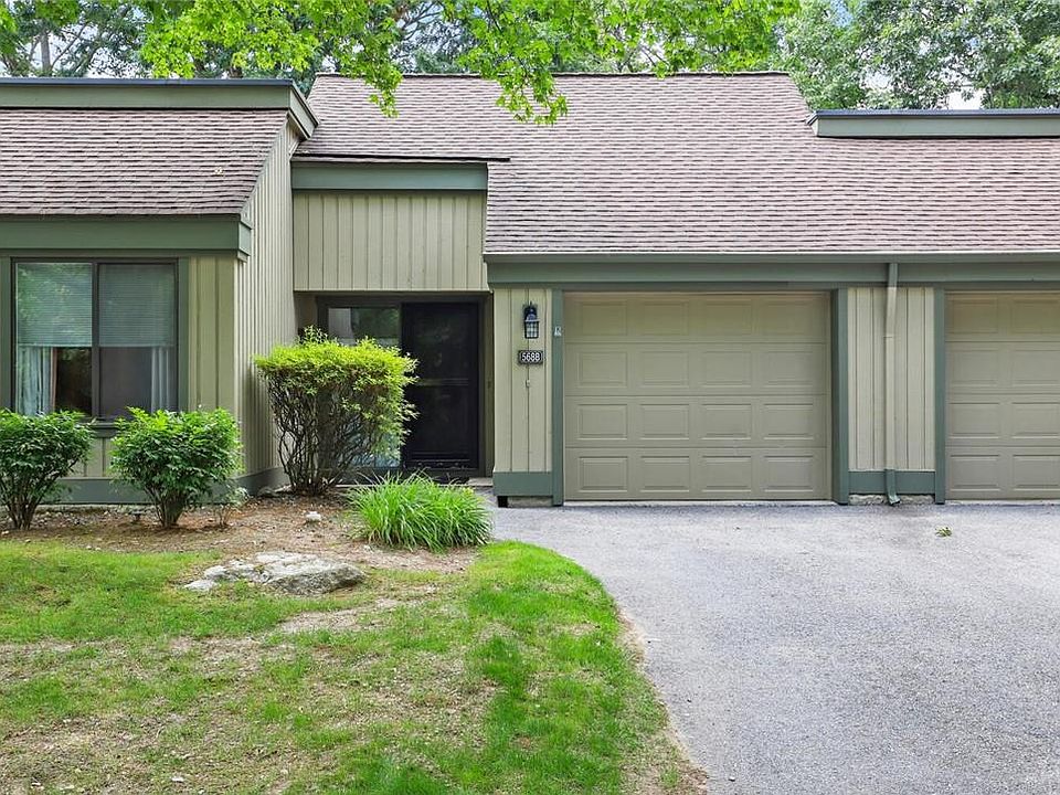 1st image of 568 Heritage Hills #B